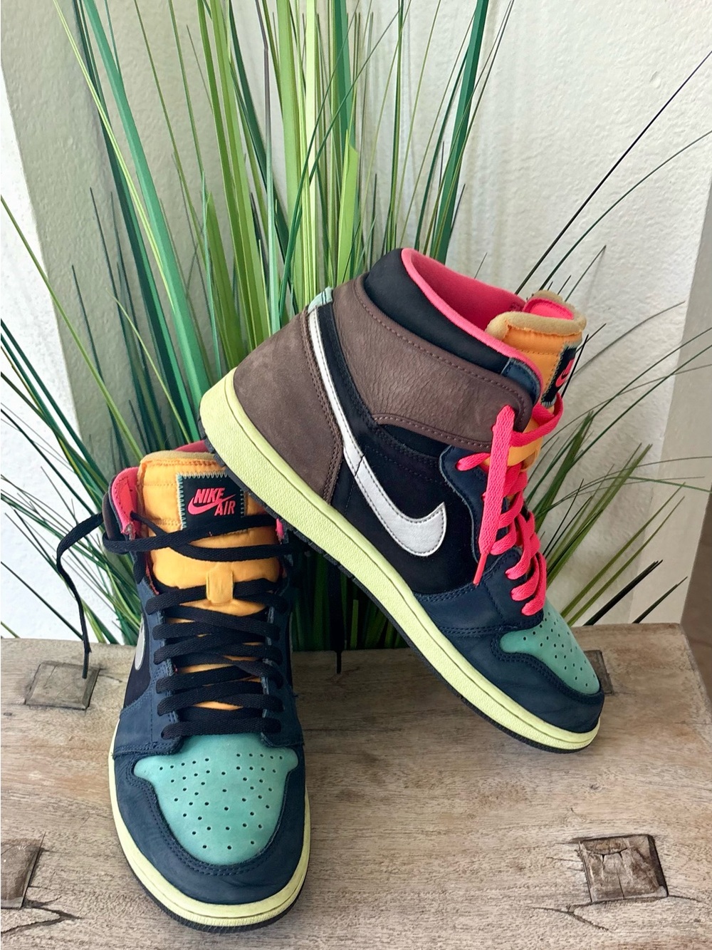 Air Jordan 1 Retro High Tokyo Bio Hack Sneakers - Picture 2 of 10